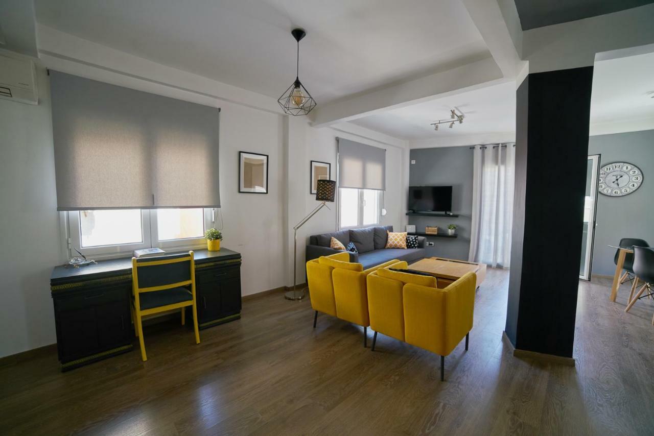 V&V Central & Elegant Apartment Athena Bagian luar foto