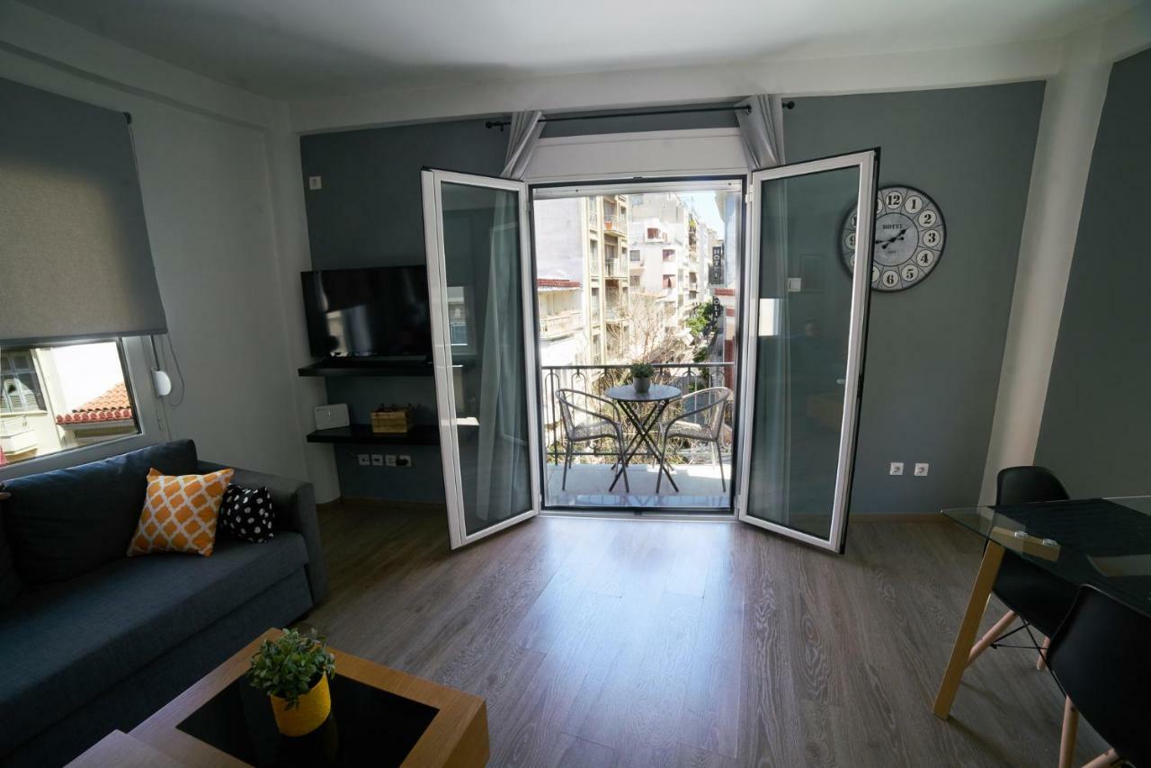V&V Central & Elegant Apartment Athena Bagian luar foto